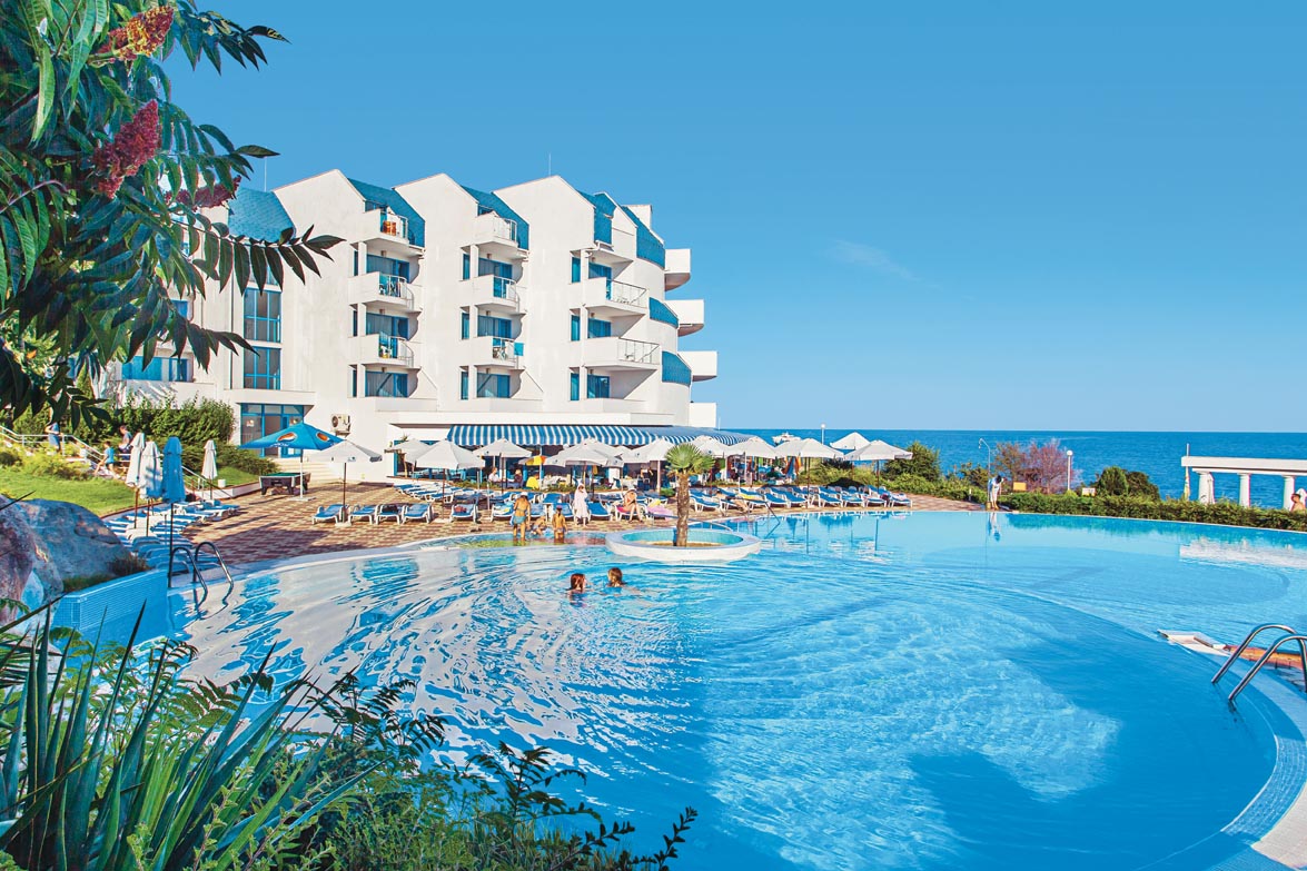 Primasol Sineva Beach Pool